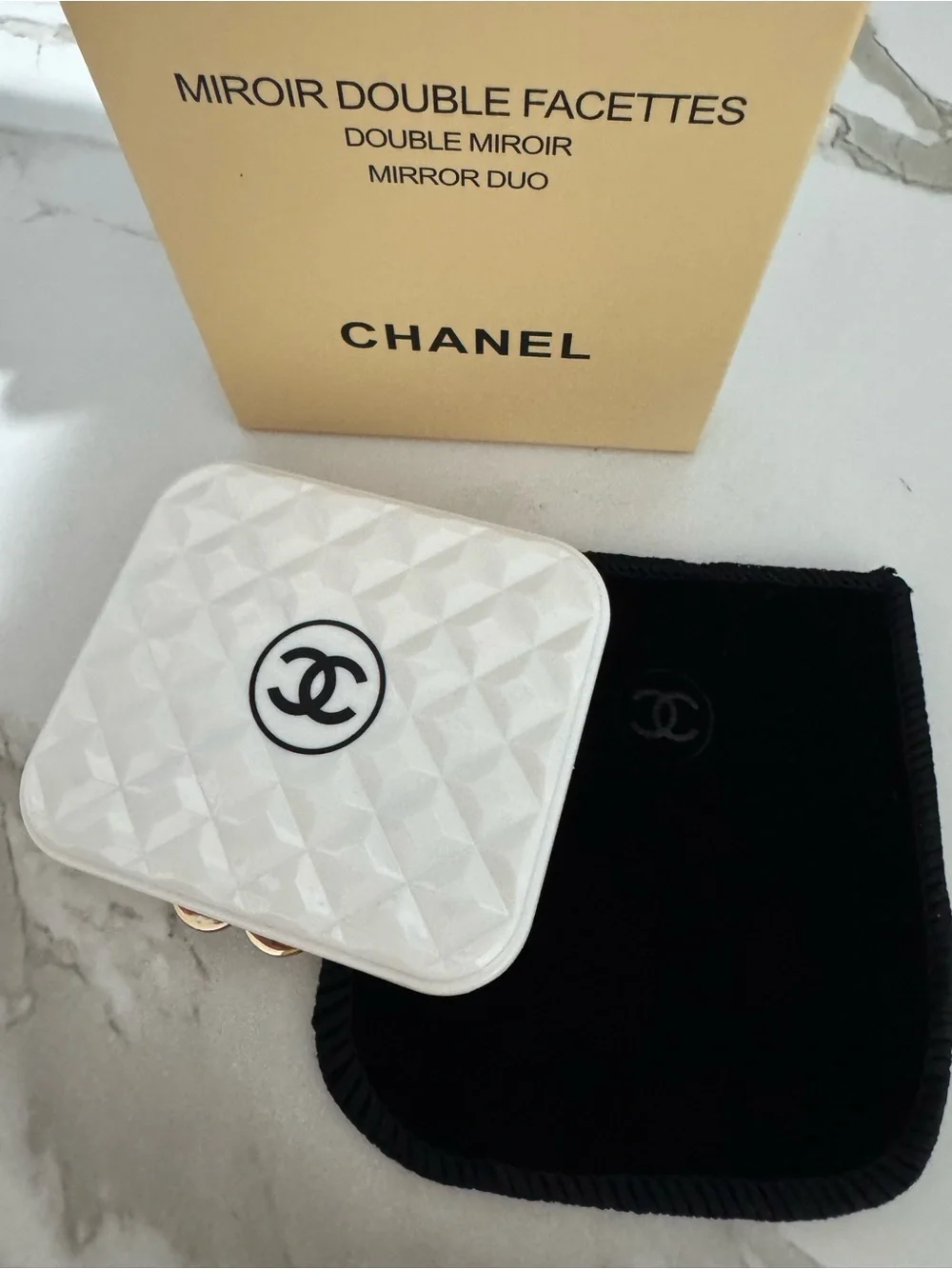 CHANEL compact double